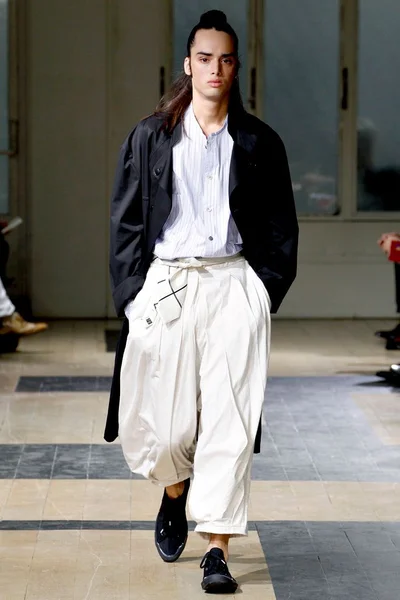Look 40